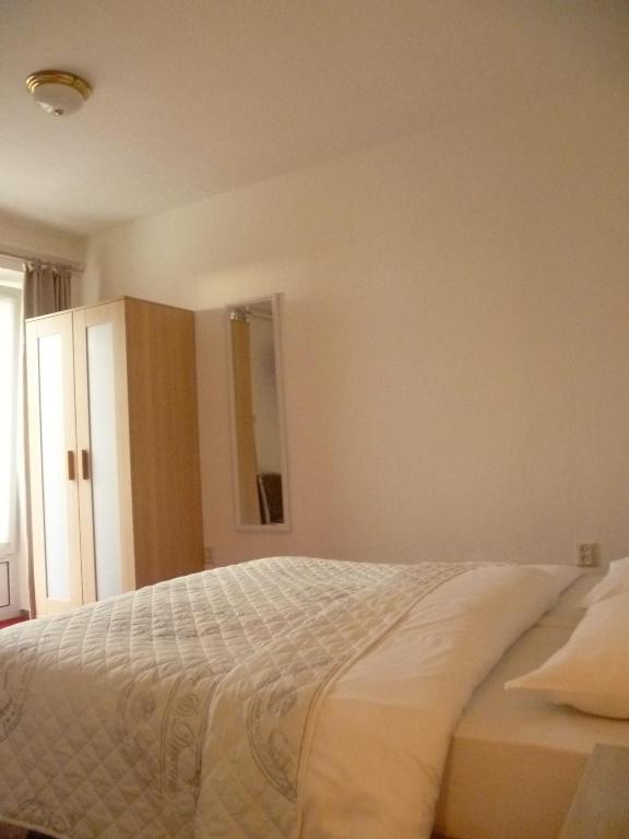 Hotel Pension Oranje Valkenburg aan de Geul Pokoj fotografie